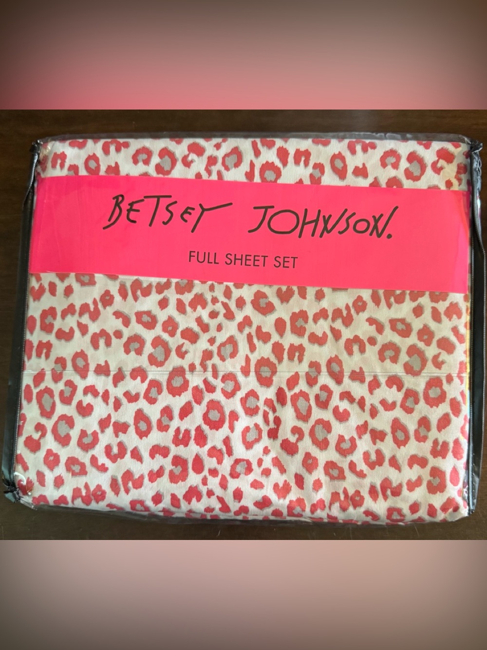 Betsey Johnson Pink and White Leopard Print Full Sheet Set